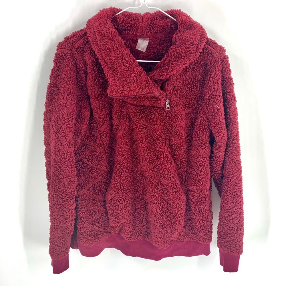 St. John Bay maroon fleece pullover size small